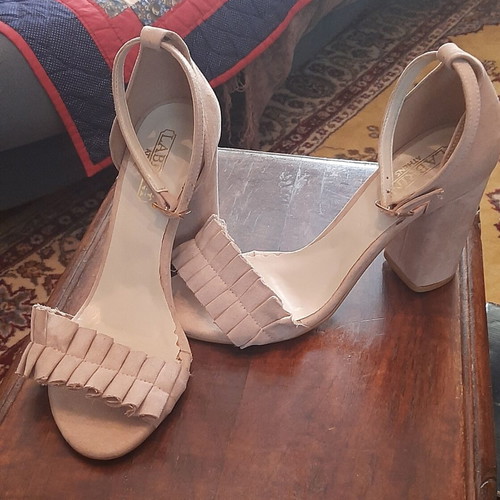 Suede high heeled sandals beige size 38 new