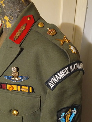 N8 Brigadier Uniform 1970, collectible