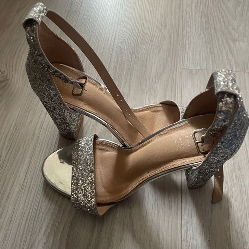 Women's silver sandals new, sexy style