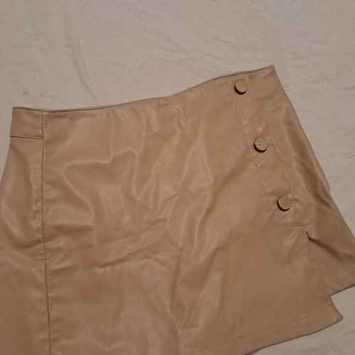 Zara leather skirt-shorts new, beige, size XS
