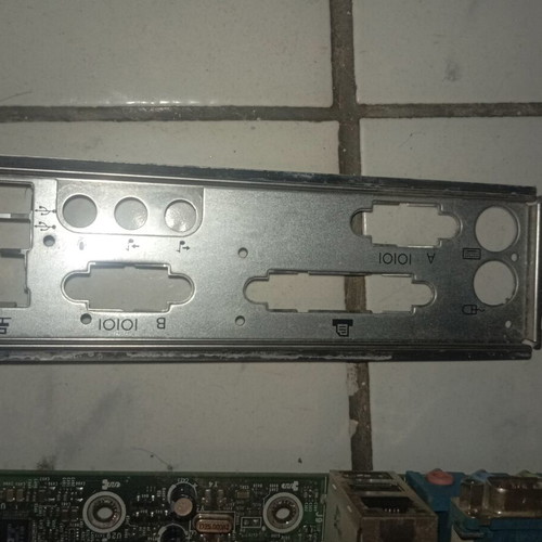 Motherboard used with SDRAM and AGP for retro PC