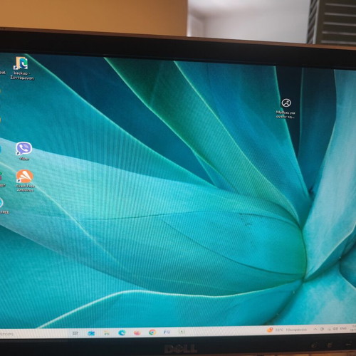 HP Compaq 8100 Elite SFF desktop and Dell 1908WFP 19" monitor used