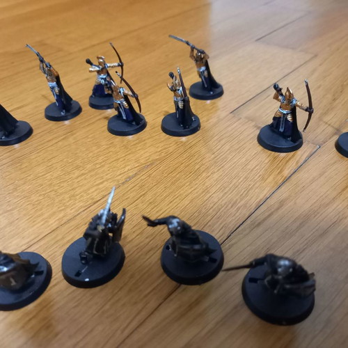Lord of the Rings 12 magazines and 65 figures like new