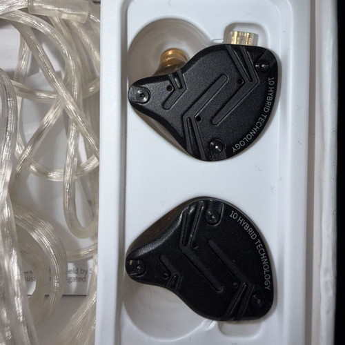KZ KS10 Pro X earbuds like new with extra ear tips and 3.5mm jack