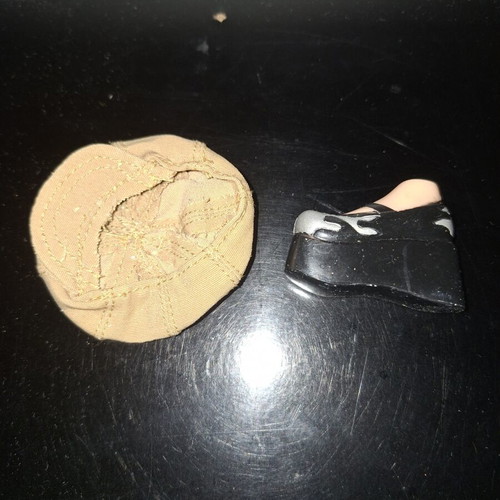 Bratz Xpress It Jade used hat and shoe