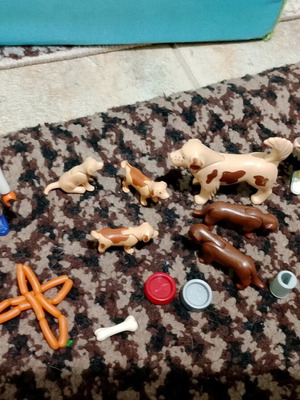 Playmobil used, veterinarians and dogs set