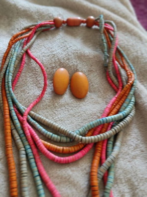 Wooden necklace and earrings used, multicolor orange