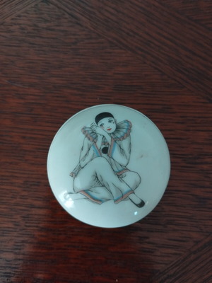 Porcelain jewelry box used, Pierrot design, 5cm vintage