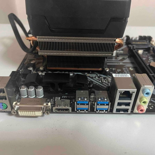 AMD Ryzen 7 2700X CPU and Gigabyte B450M DS3H motherboard