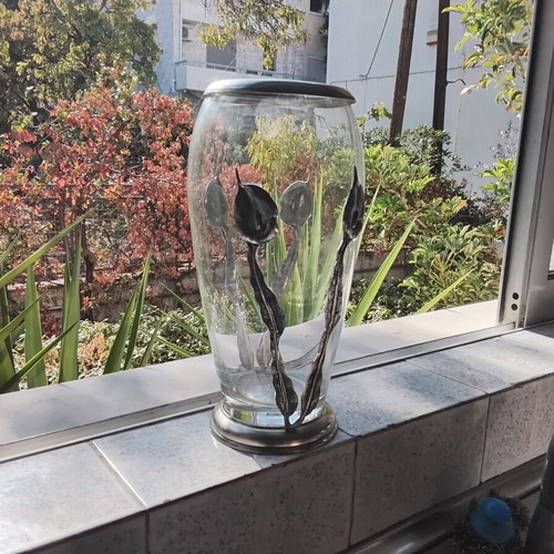 Crystal vase new with metal decorative details