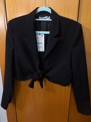 Σακάκι crop Zara καινούργιο μαύρο, μέγεθος S