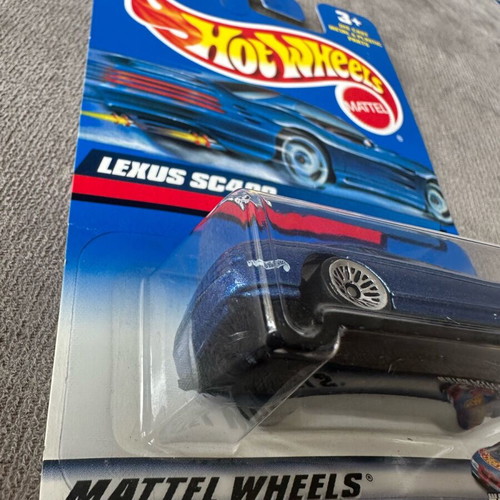 Hot Wheels Lexus SC400 2000 model new, blue
