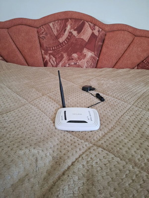 Router TL-WR74ON like new, Wireless N 150 Mbps