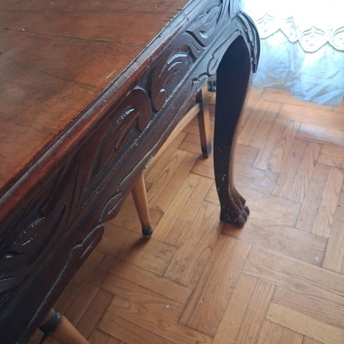 Dining table used