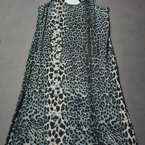 Long sleeveless dress with turquoise leopard print