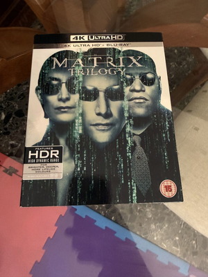 Matrix τριλογία 4K Blu-Ray σαν καινούργιο με ελληνικούς υπότιτλους