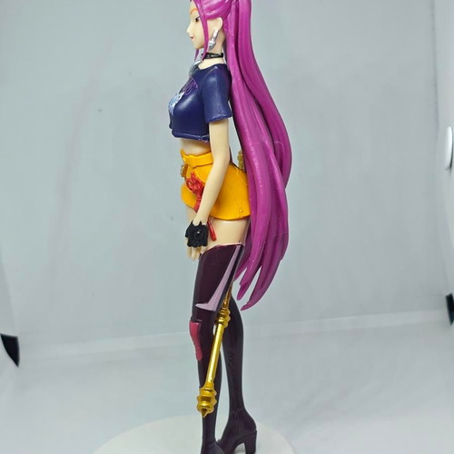 K-pop Demon Hunter collectible figure like new, 18cm