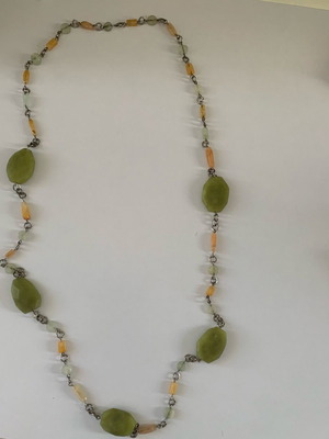 Crystals necklace new, green