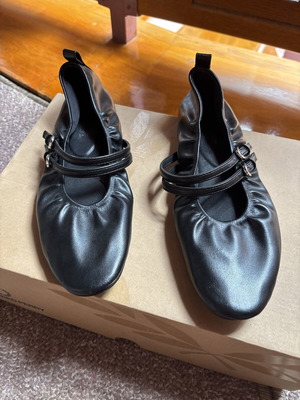 Stradivarius Mary Jane ballerinas black size 38 new