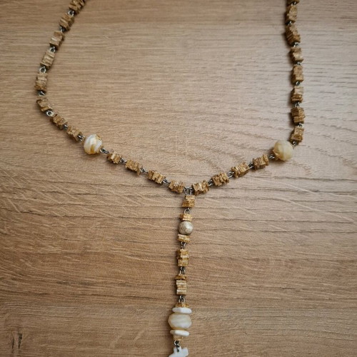 Pendant ending in a cross. Final price 3€!
