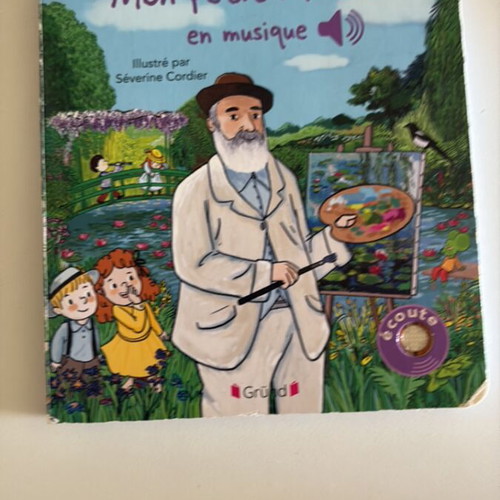 Set of 4 random children's books