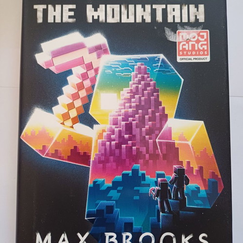 Minecraft books like new, Construction Handbook and The Mountain
