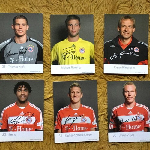 FC Bayern Munich 2008-2009 collectible cards with authentic player autographs