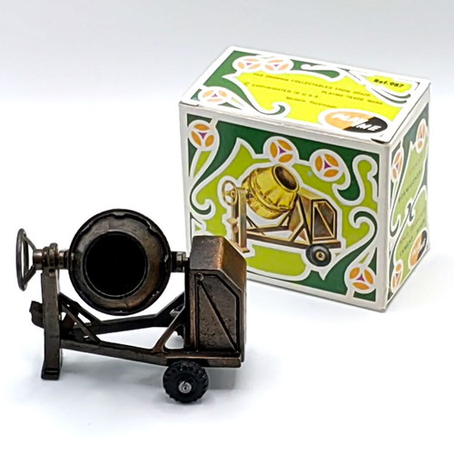 Playme DieCast Cement Mixer Pencil Sharpener new, vintage 1970