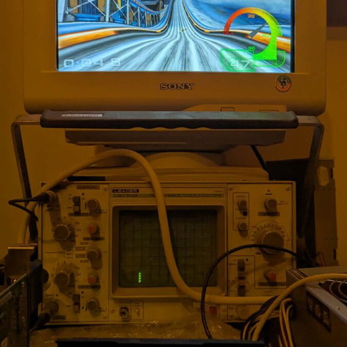 Intel Pentium III E 700 MHz processor with original cooling system
