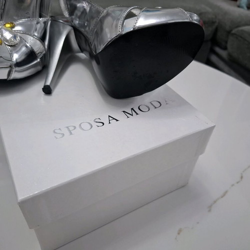 Sposa Moda silver sandals like new with crystals, size 36