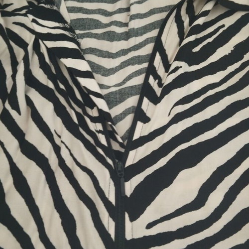 Dress tunic like new, black and white, sizes M to XL