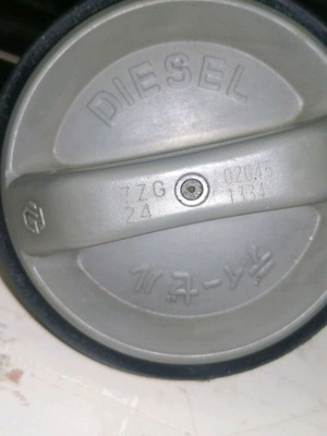 Τάπα ρεζερβουάρ TOYOTA HILUX diesel σαν καινούργιο