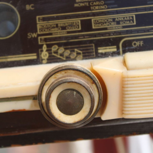 Family radio used, vintage 1959 collectible
