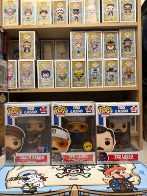 Funko Pop Ted Lasso 1351 πακέτο με Coach Beard 1283 καινούργια