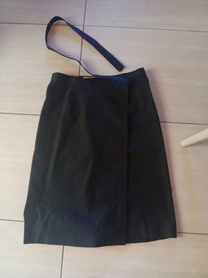 Skirt black knee-length Dolce & Gabbana like new, size XXS