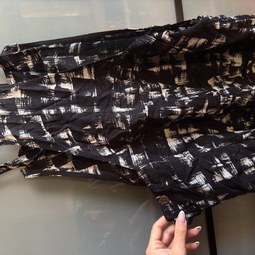 Lee black one-piece shorts like new, salopette style