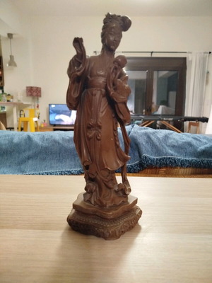 Guanyin Chinese deity used with glued head and broken scepter
