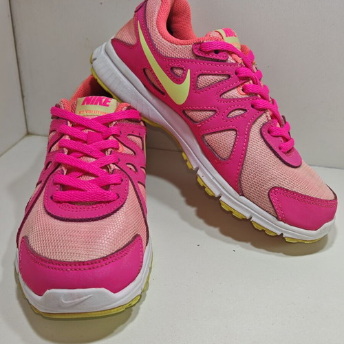 Nike Revolution 2 sneakers like new, size 36
