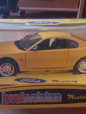 Jouef Evolution Ford Mustang GT 1:18 toy car new, yellow