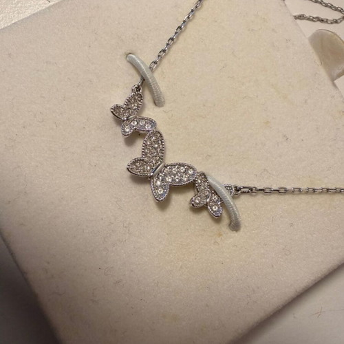 Swarovski necklace with butterflies like new, silver