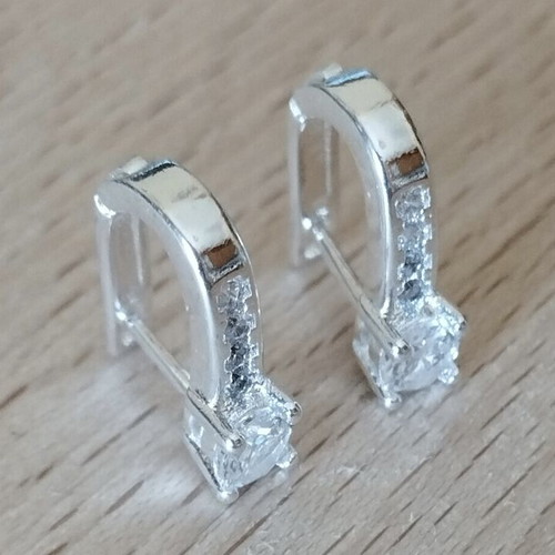 Elegance small silver earrings with stones