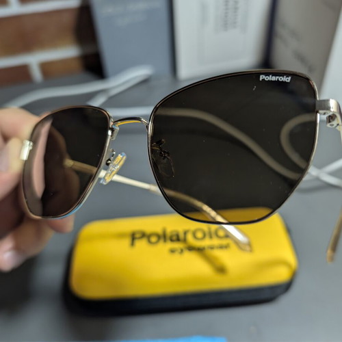 Polaroid glasses unisex women like new, beige