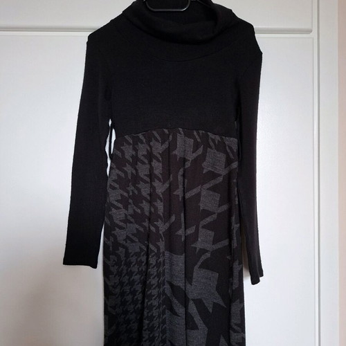 Winter dress with turtleneck, like new, black and gray