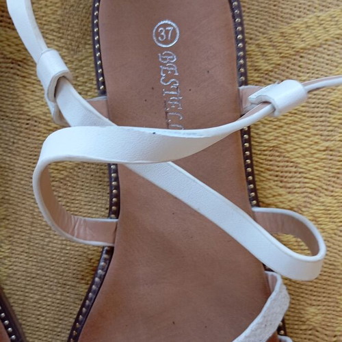 White sandals size 37