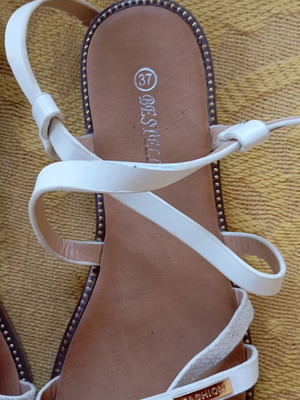 White sandals size 37