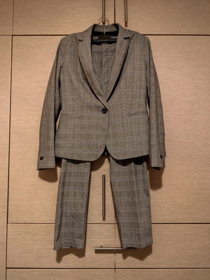 Zara women's gray checkered suit like new, size M