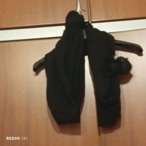 Scarf like new, black