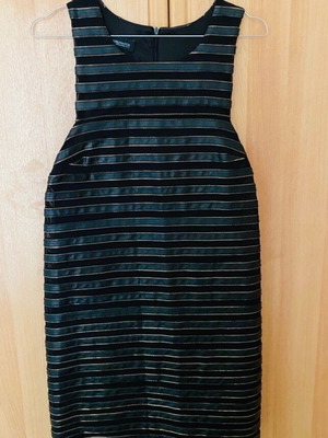 Dress black size M like new with gold details and leatherette