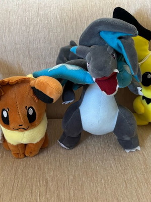 Pokémon Plushies плюшени играчки употребявани комплект