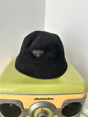 Prada Bucket Hat like new, black